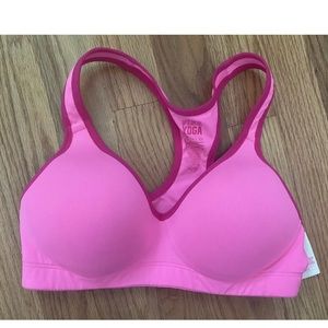 VICTORIA’S SECRET Push up sports bra
Racerback Bra Xs